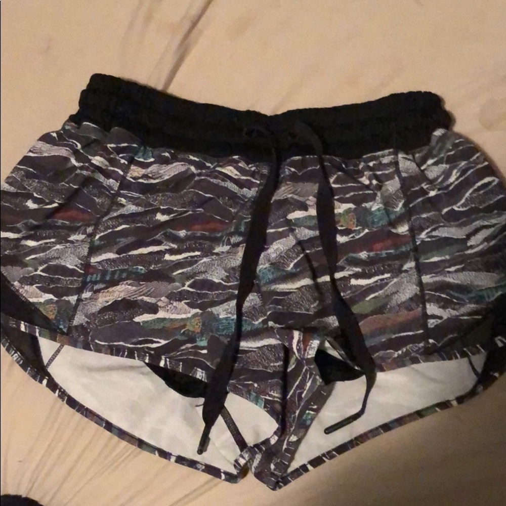 Lululemon shorts size 6!